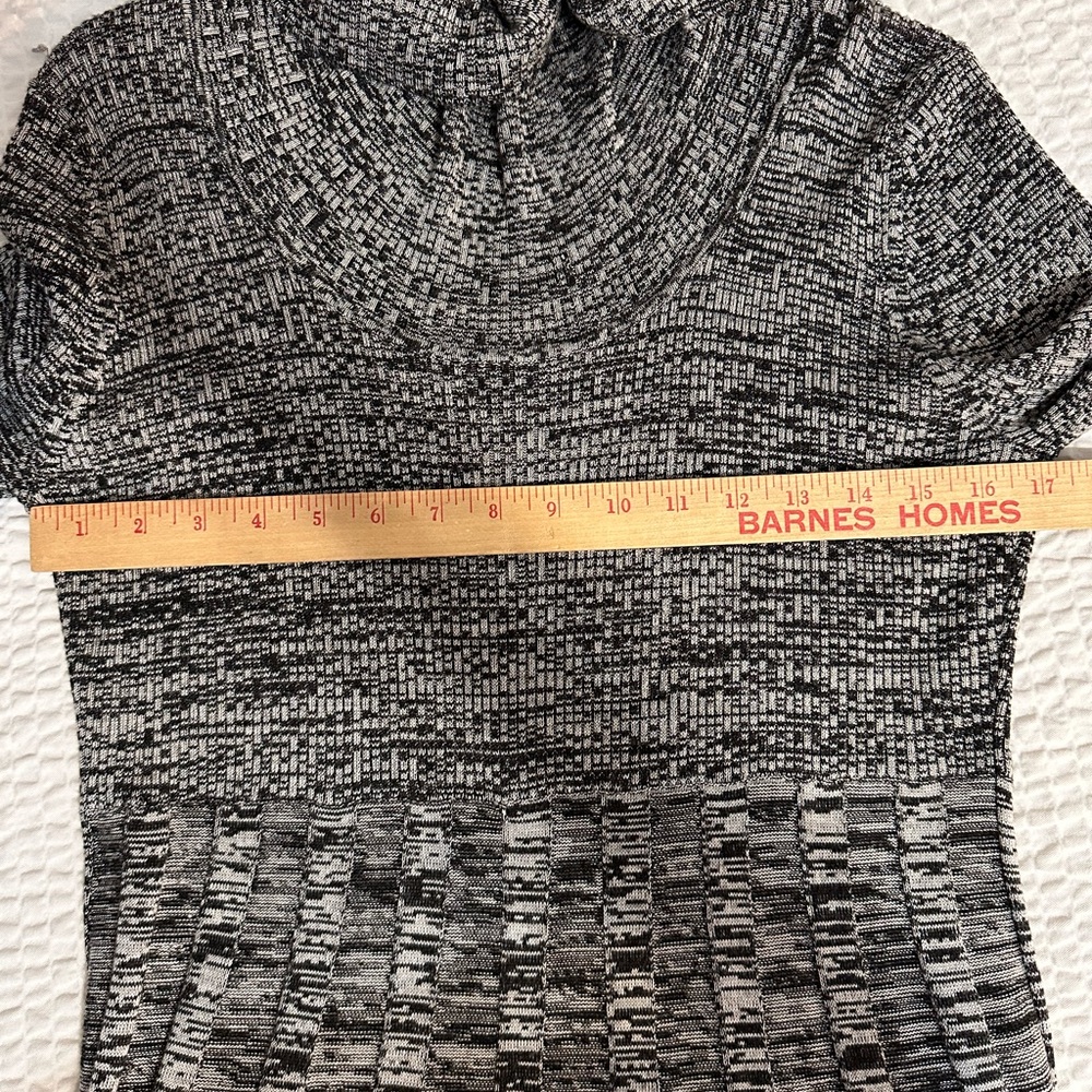 Calvin Klein Black and Gray Sweater Dress, Size Large - Picture 5 of 11